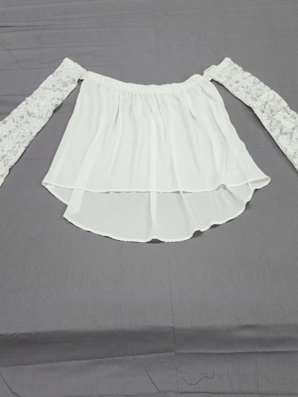 Solemio Los Angeles White Off Shoulder Peasant Tunic Blouse Lace Sleeves M